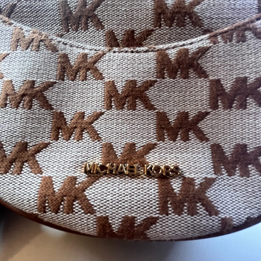 Michael Kors Crossbody NWT - Picture 9 of 9